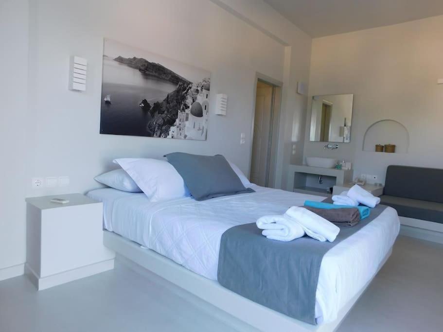Perissa Beachfront Rooms Luaran gambar