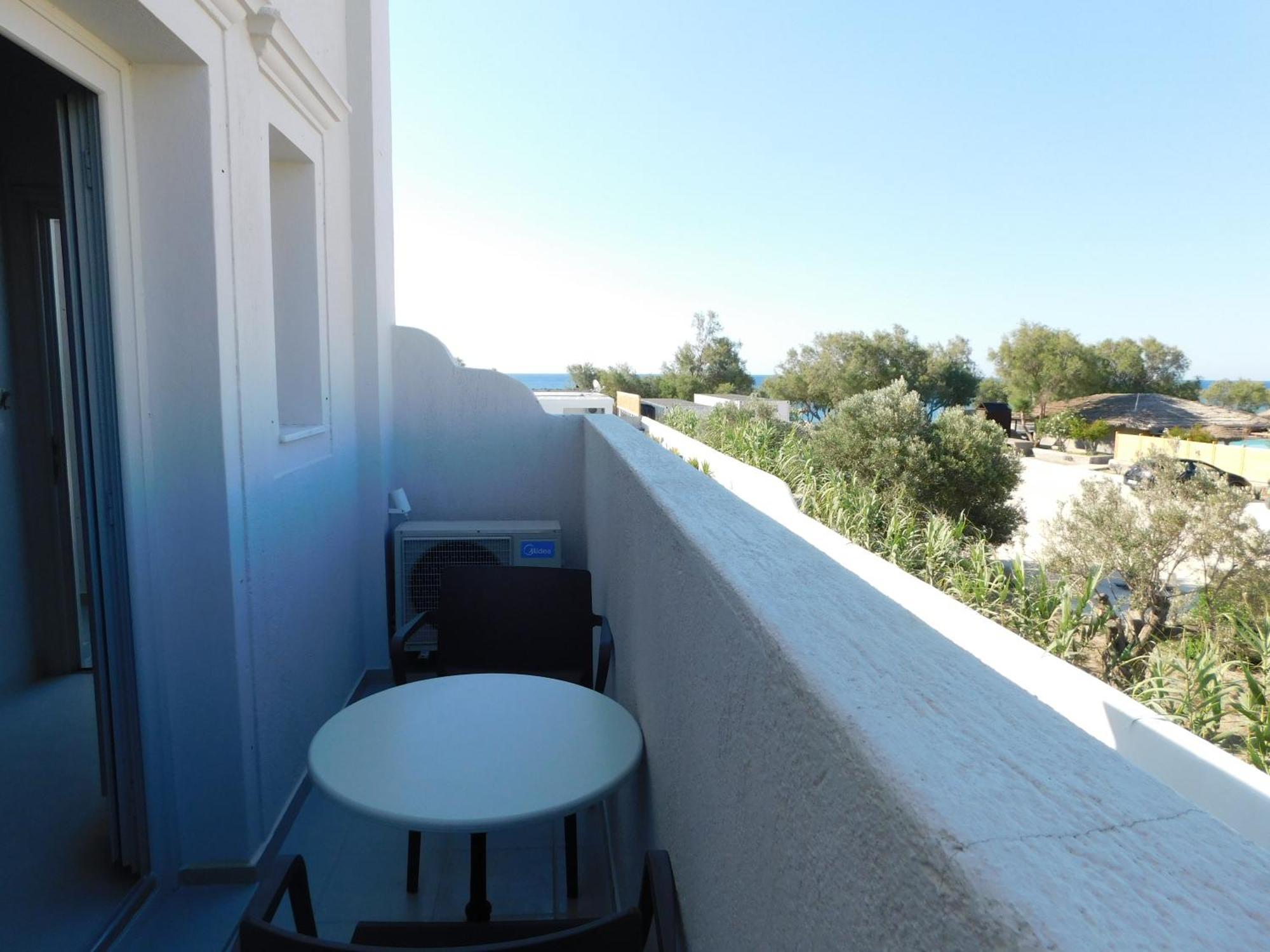 Perissa Beachfront Rooms Luaran gambar
